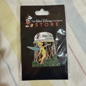 Walt Disney Store Company Store Tinkerbell Water tower Pin